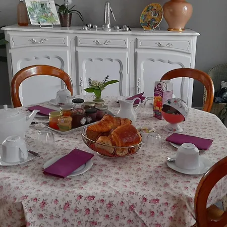 Bed & Breakfast Les Abelias Hauterive (Allier)
