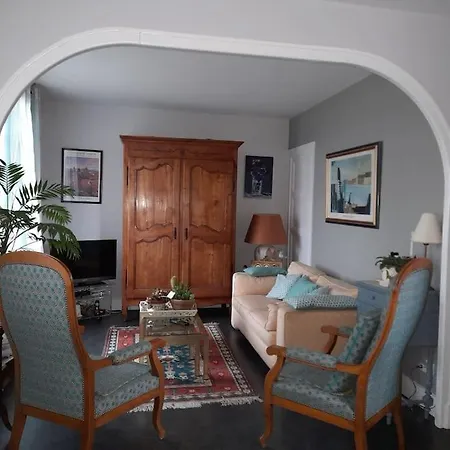 Bed & Breakfast Les Abelias Hauterive (Allier)